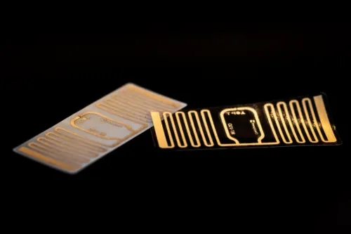 Soluzioni RFID dalla produzione alla vendita.
